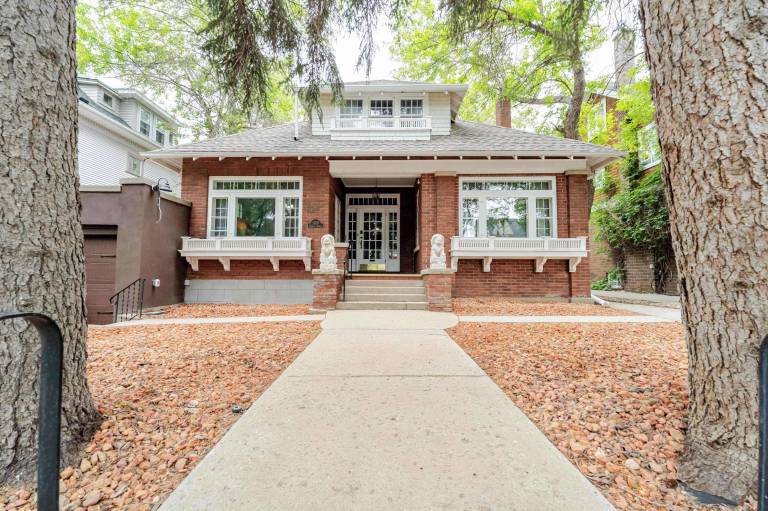House Moose Jaw