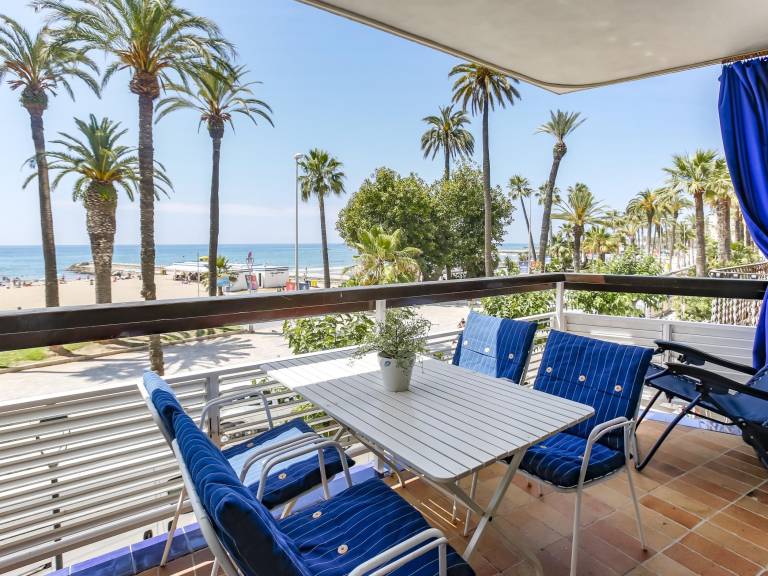 Rental apartment with terrace & barbeque | Sea view in Sitges