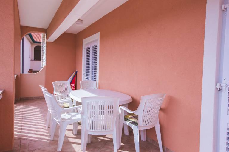 Charming holiday apartment with grill & garden | Garden view | Next to the beach | Pets are welcome — photo 4