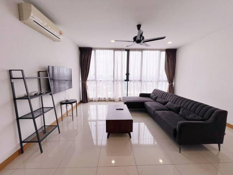 1050 m&sup2; Ferienwohnung
