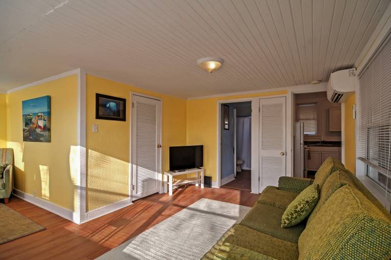 Treasure Island Cottage, Near Boardwalk & Beach! — photo 3