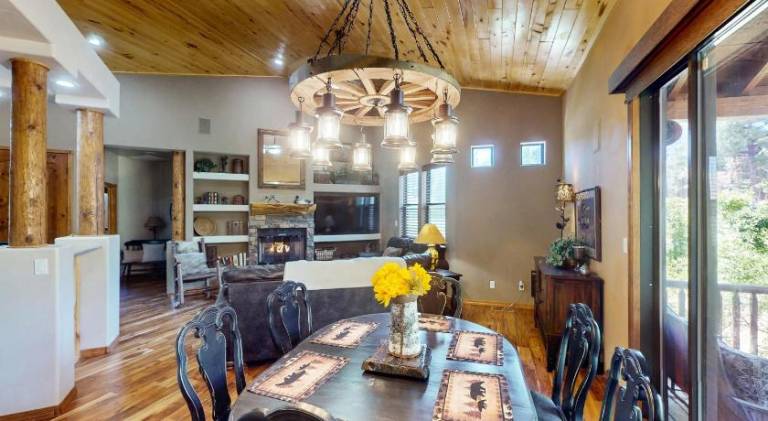 Charming house with jacuzzi | Pets allowed — photo 3