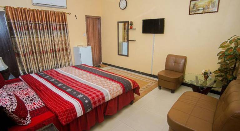 Seasons Inn