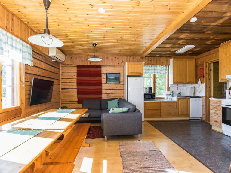 Vacation home with terrace & sauna | Nature view — photo 4