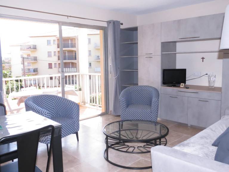 Lovely apartment with pool | Pets are welcome — photo 3