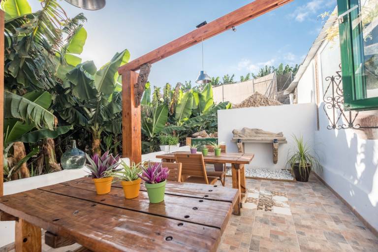 Cosy Holiday Home "Casa Sabina" in Alcalá with Terrace, Sea Access and Garden — photo 4