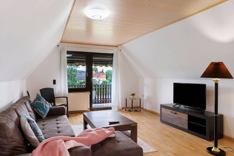 Holiday apartment with patio & garden | Garden view in Kassel