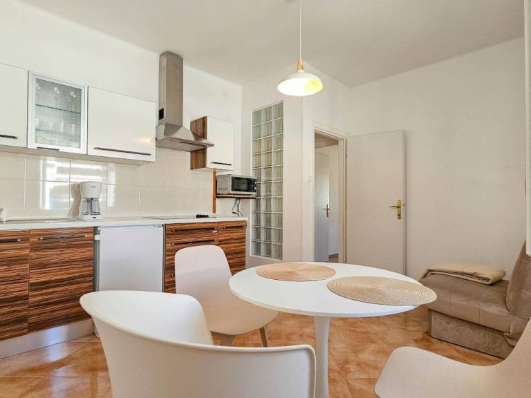 Holiday apartment with 1 room for 3 persons — photo 3