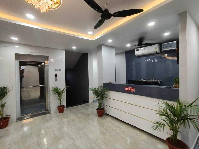 Super Townhouse OAK Banjara Hills Hyderabad