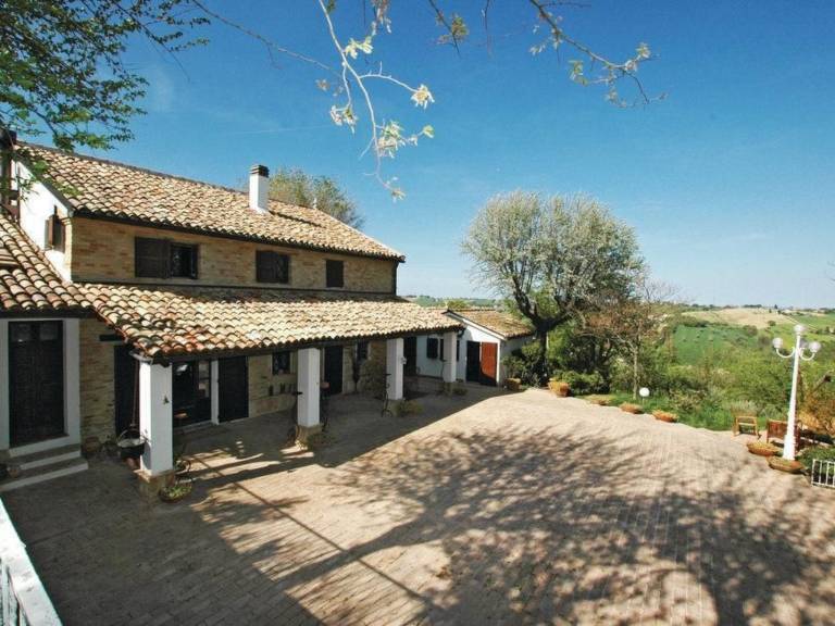 Holiday apartment with pool, terrace & garden | Nature view — photo 4