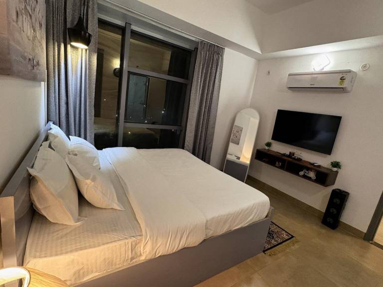 Pleasant house with yard & pool | Suitable for remote work | Pet-friendly in Noida