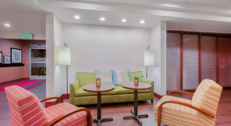 Hampton Inn San Marcos — photo 3