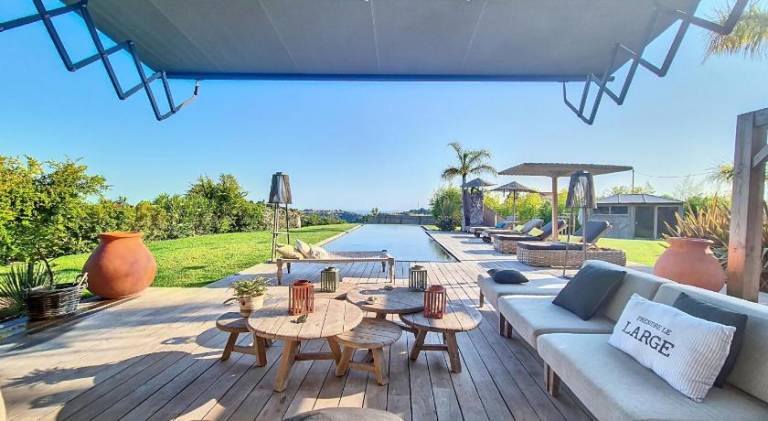 Villa with BBQ, private pool & garden — photo 4