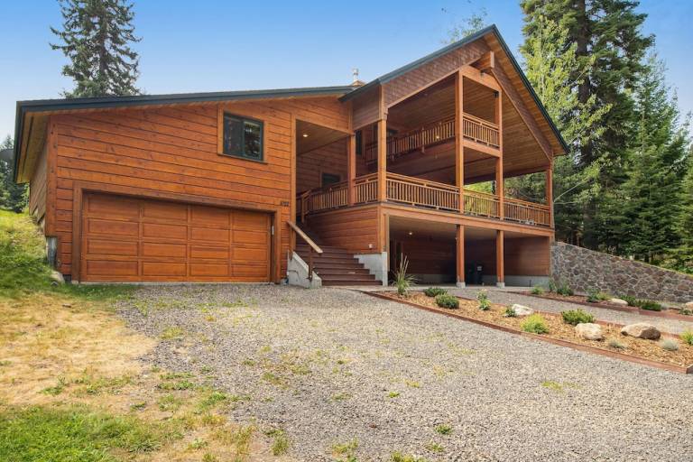 Cabin  McCall
