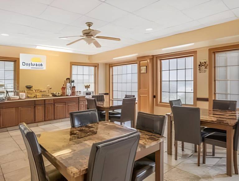 Americas Best Value Inn Holly Springs — photo 2