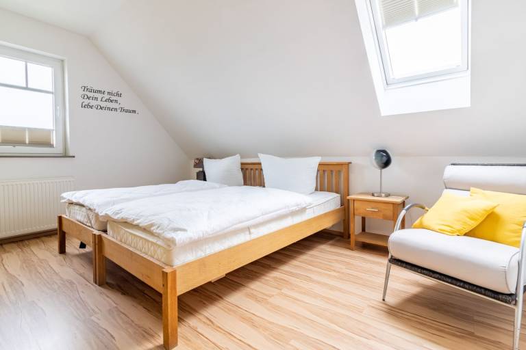 Entspannung mit „Deichblick Hooksiel“ – Ihre Ferienwohnung an der Nordsee — photo 3