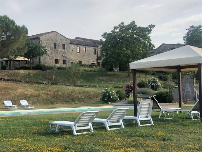 Family-friendly nice dedicated room with private pool, barbecue & garden | Nature view | Suitable for remote work | Pet-friendly — photo 5