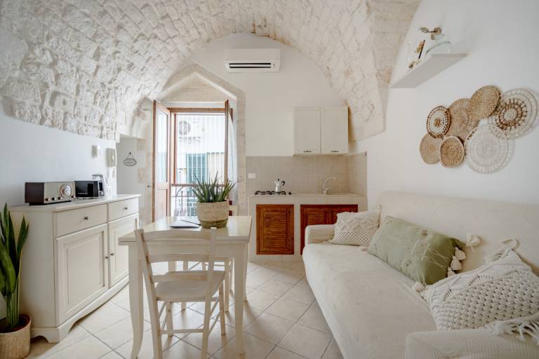 Holiday apartment with patio in Ostuni