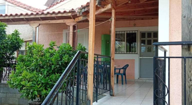 Vacation home with terrace & sauna | Pet-friendly in Kymi-Aliveri