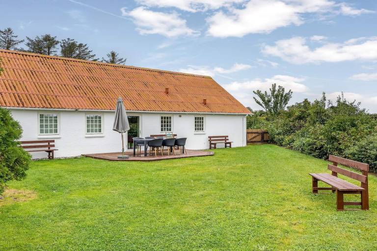Vacation home with garden in Lokken
