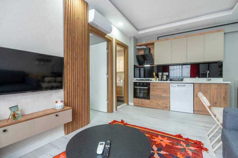 Fully equipped lovely house | Next to Hadrian's Gate | Good for workation | Pets allowed — photo 3