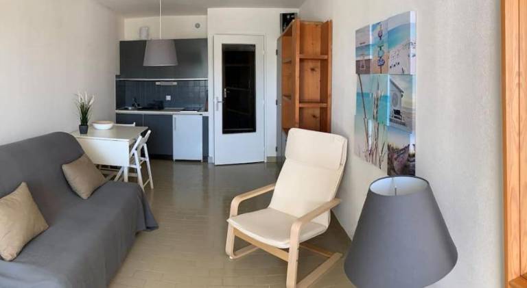 Apartment with 1 room for 4 persons — photo 5