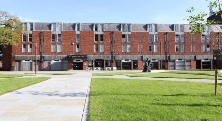 St James Hotel in Grimsby