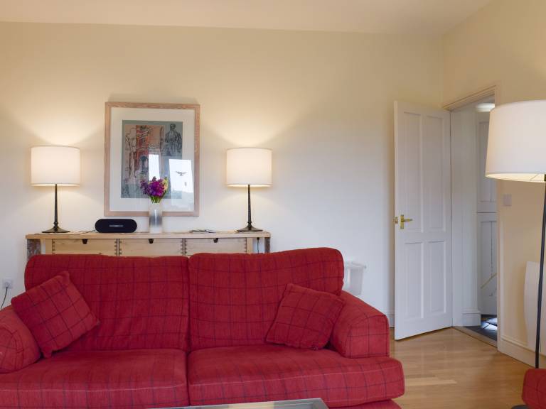 Cottage with garden | River view — photo 4
