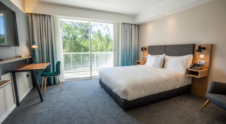 Holiday Inn Bordeaux Merignac By IHG — photo 2