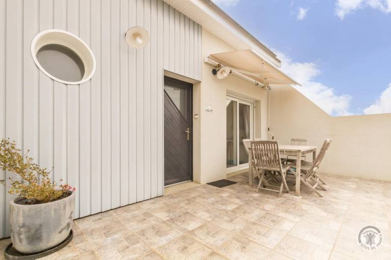 Gite with terrace, yard & barbeque — photo 5