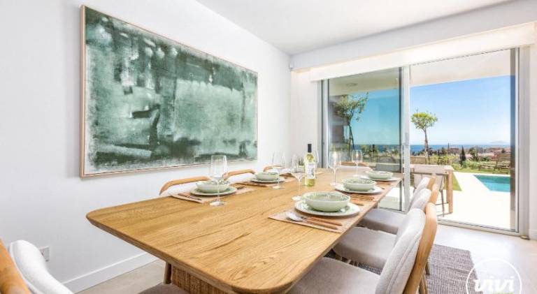 Fully equipped house with private pool, yard & patio | Beach nearby | Pets are welcome — photo 4