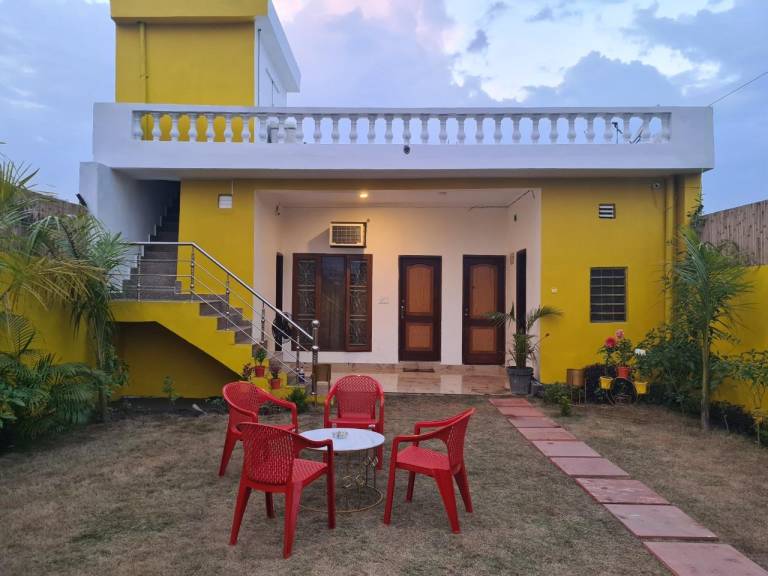 Bungalow Namberdar Farm