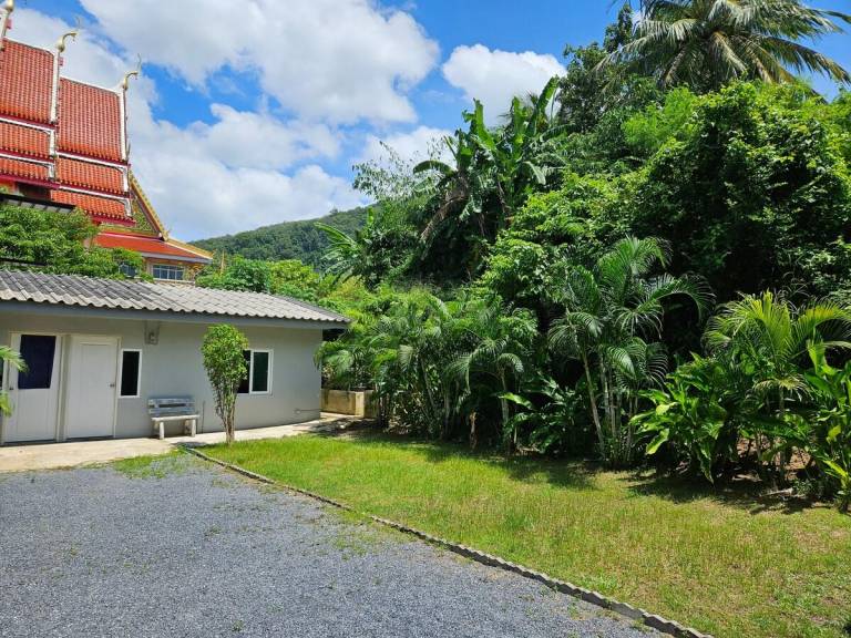 Vacation home with yard & BBQ | Perfect for remote work — photo 4