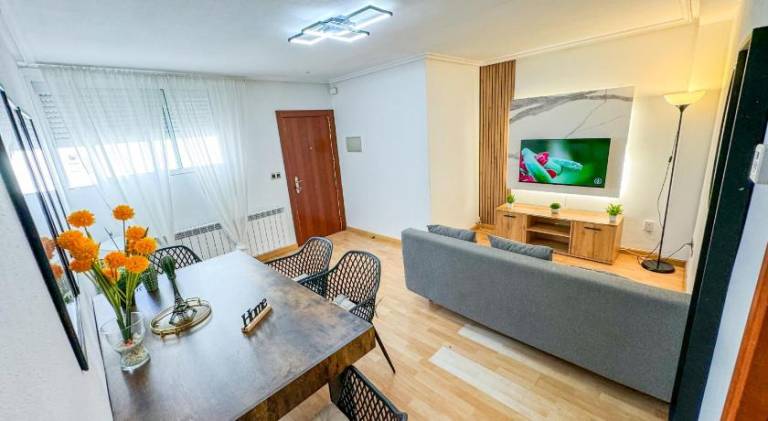 Wonderful apartment | Near Cathedral-Basilica of Our Lady of the Pillar | Pets are welcome in Zaragoza