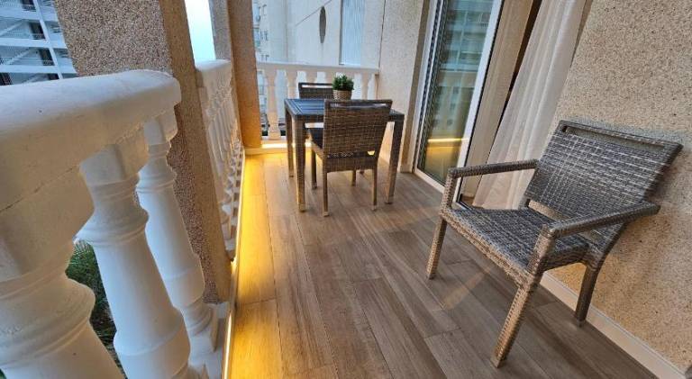 Apartment with pool — photo 3