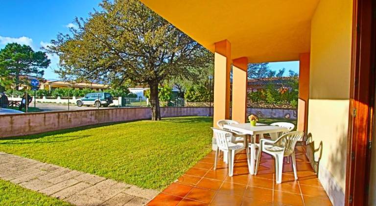 Rental apartment with garden & patio — photo 4