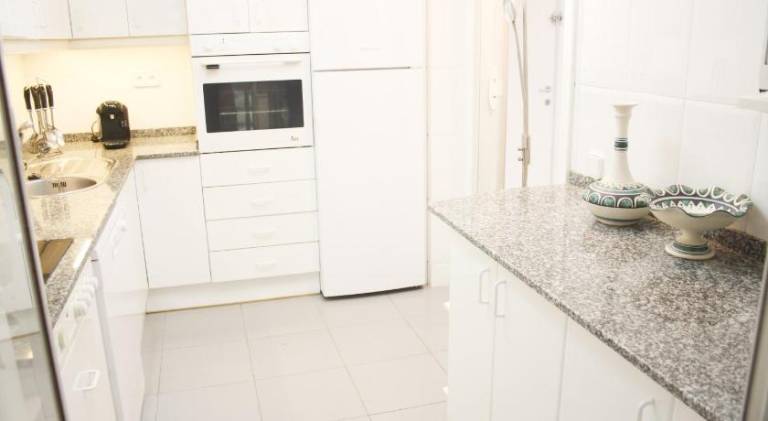 Holiday apartment with pool — photo 4
