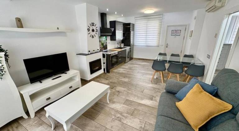 House with private pool & terrace | Beach nearby | Pet-friendly — photo 2