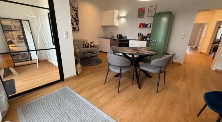 Pleasant apartment with patio | Pet-friendly — photo 3