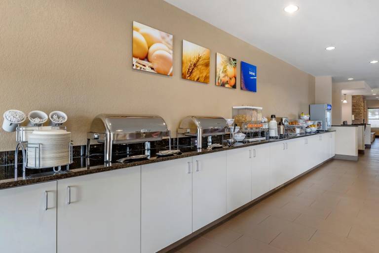 Comfort Suites Coralville I-80 — photo 4