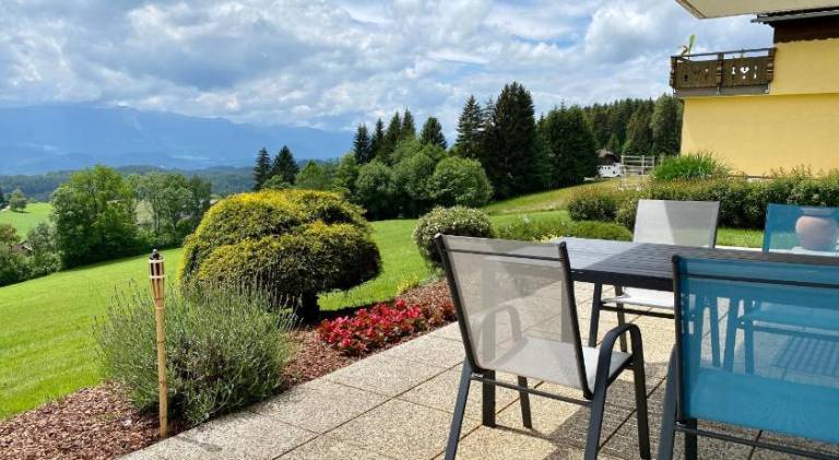 Vacation home with terrace & jacuzzi | Perfect for remote work | Pets allowed — photo 5