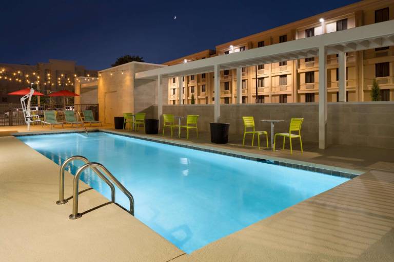 Home2 Suites by Hilton Charlotte Airport — photo 2