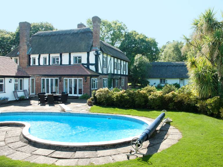 Cottage with private pool, grill & yard | River view — photo 4
