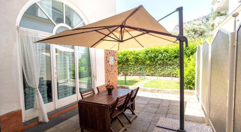 Holiday apartment with barbecue & garden | Pets allowed — photo 5