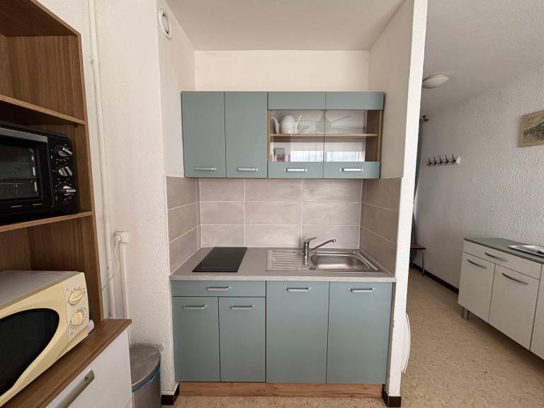 Apartment with Balcony 5 min from Spa - Pets allowed — photo 4