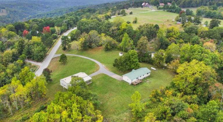 House with 5 rooms for 13 persons in Eureka Springs, AR