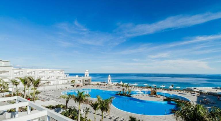 Resort Esquinzo