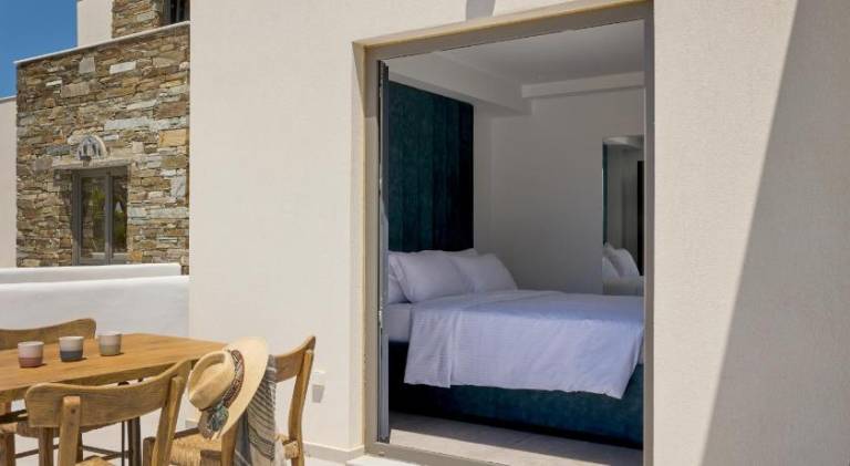 Serviced apartment with pool, patio & garden | Perfect for remote work — photo 4