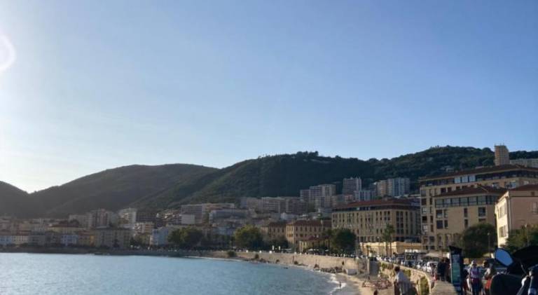 Rental apartment with garden in Ajaccio