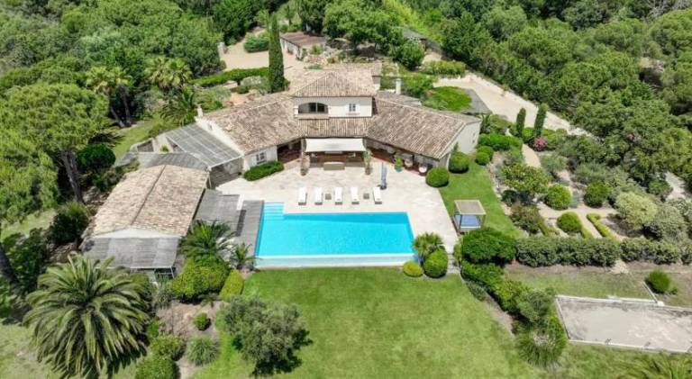 Luxury Mediterranean Villa with Pool & Helipad in Ramatuelle